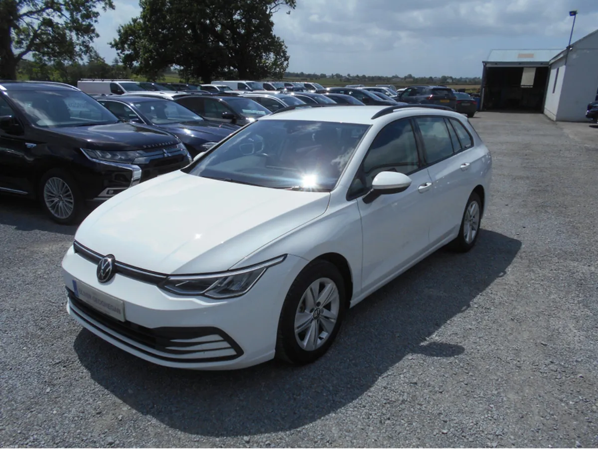 Volkswagen Golf LIFE 1.5 TSI 150 BHP ESTATE - Image 3