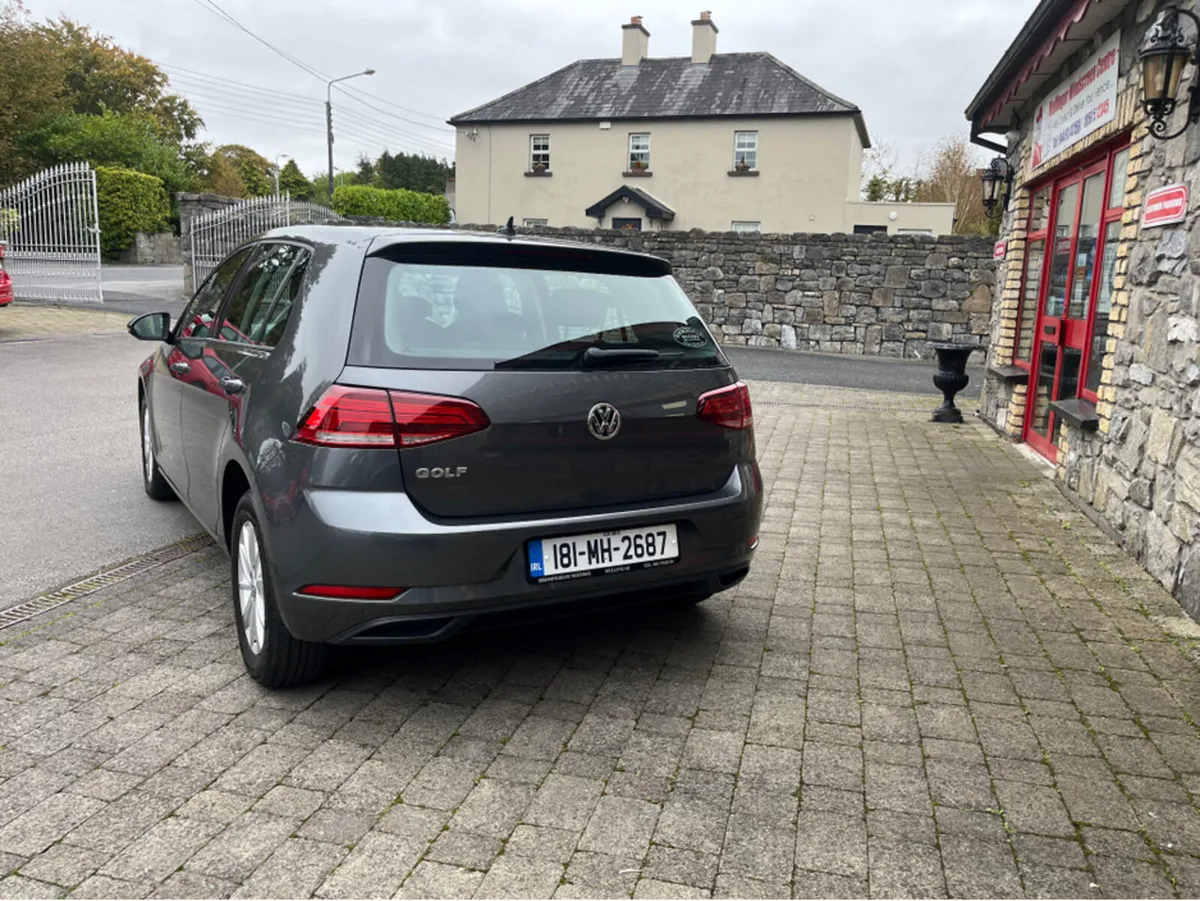 Volkswagen Golf TRENDLINE 1.0 TSI MANUAL 6SPEED FW - Image 4