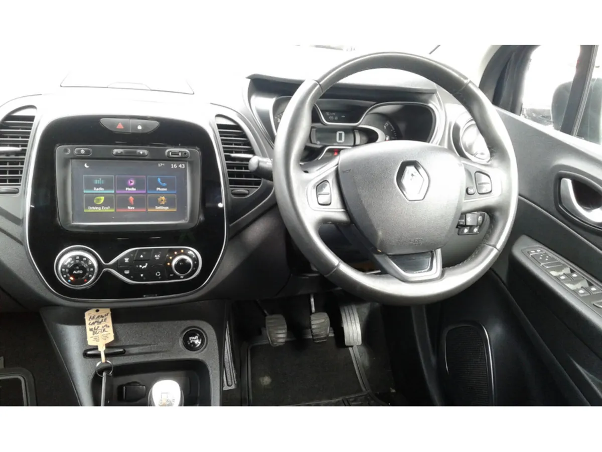 Renault Captur DYNAMIQUE NAV DCI - Image 2