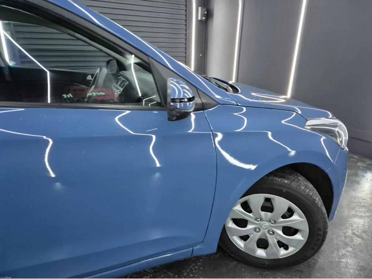 Hyundai i20 ACTIVE PETROL CLASSIC 5DR - Image 3