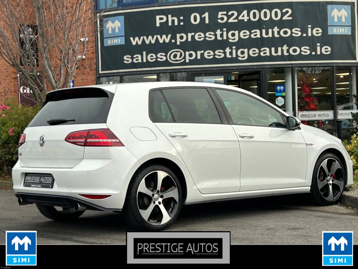 Volkswagen Golf 2.0 GTI- PETROL AUTO FULL LEATHER - Image 4