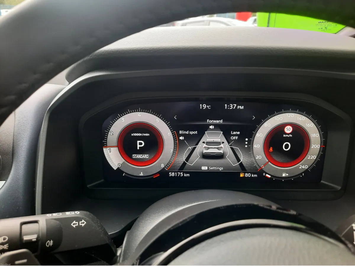 Nissan Qashqai QQ 1.3 HYB SVE 2 TONE AUTO  *** 24 - Image 4