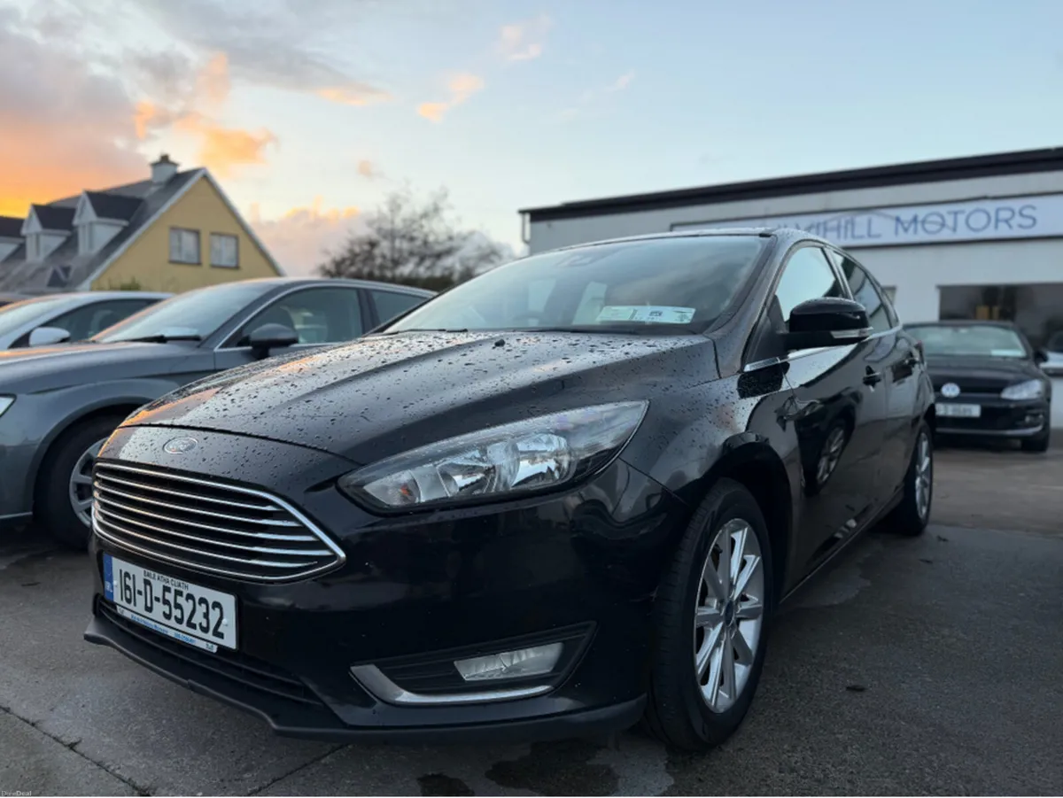 Ford Focus 1.5 TDCI TITANIUM 120PS 6SPEED 5DR - Image 4