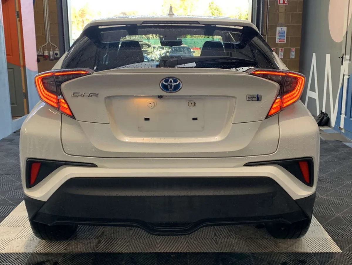 Toyota C-HR €18950! 2018 C-HR 1.8 Hybrid / Cruise - Image 4