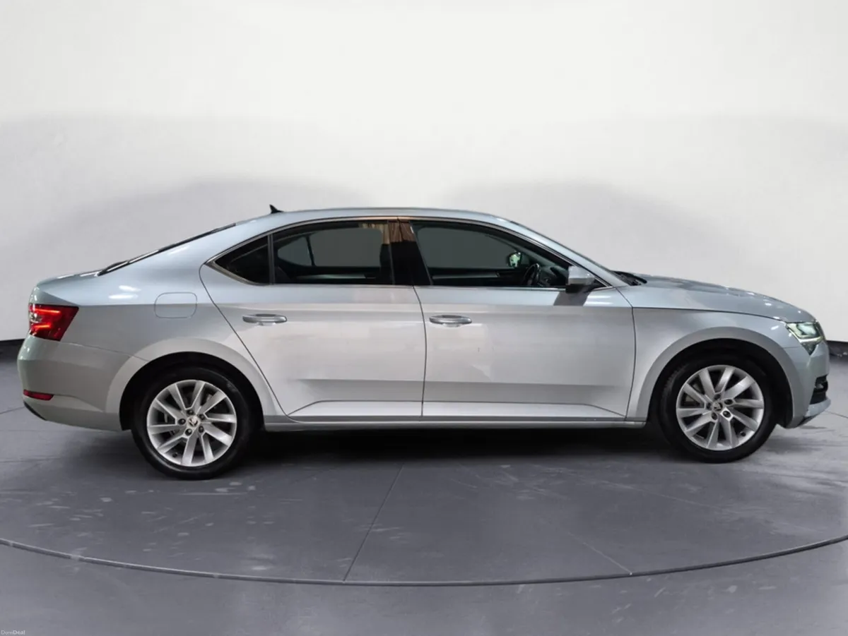 Skoda Superb AMBITION 2.0 TDI 150HP 5DR - Image 4