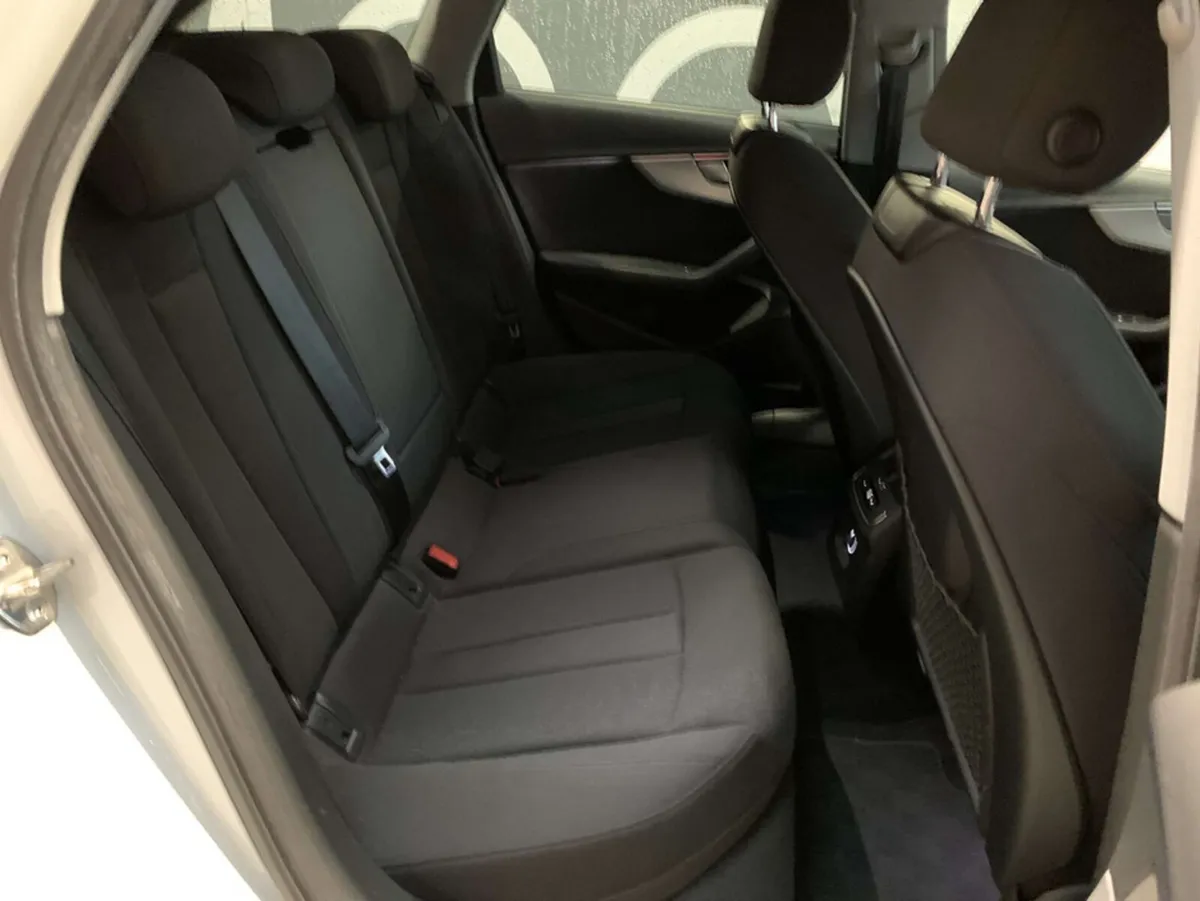 Audi A4 2018 A4 Automatic Avante 1.4 TFSI Sport / - Image 6