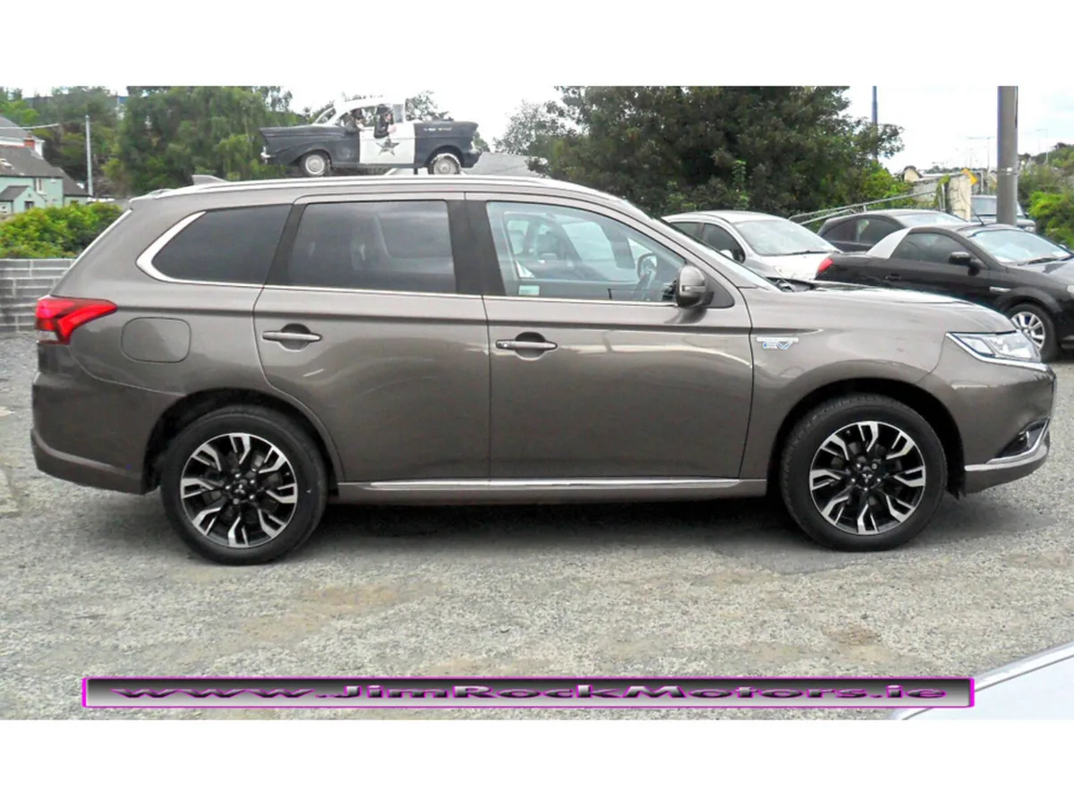 Mitsubishi Outlander 2.0 JURO PHEV 4WD 20 200BHP P - Image 4