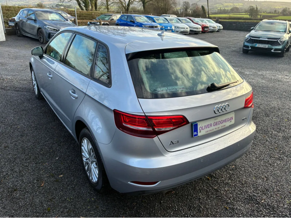 Audi A3 1.6 TDI SE TECHNIK SPORTBACK - Image 3