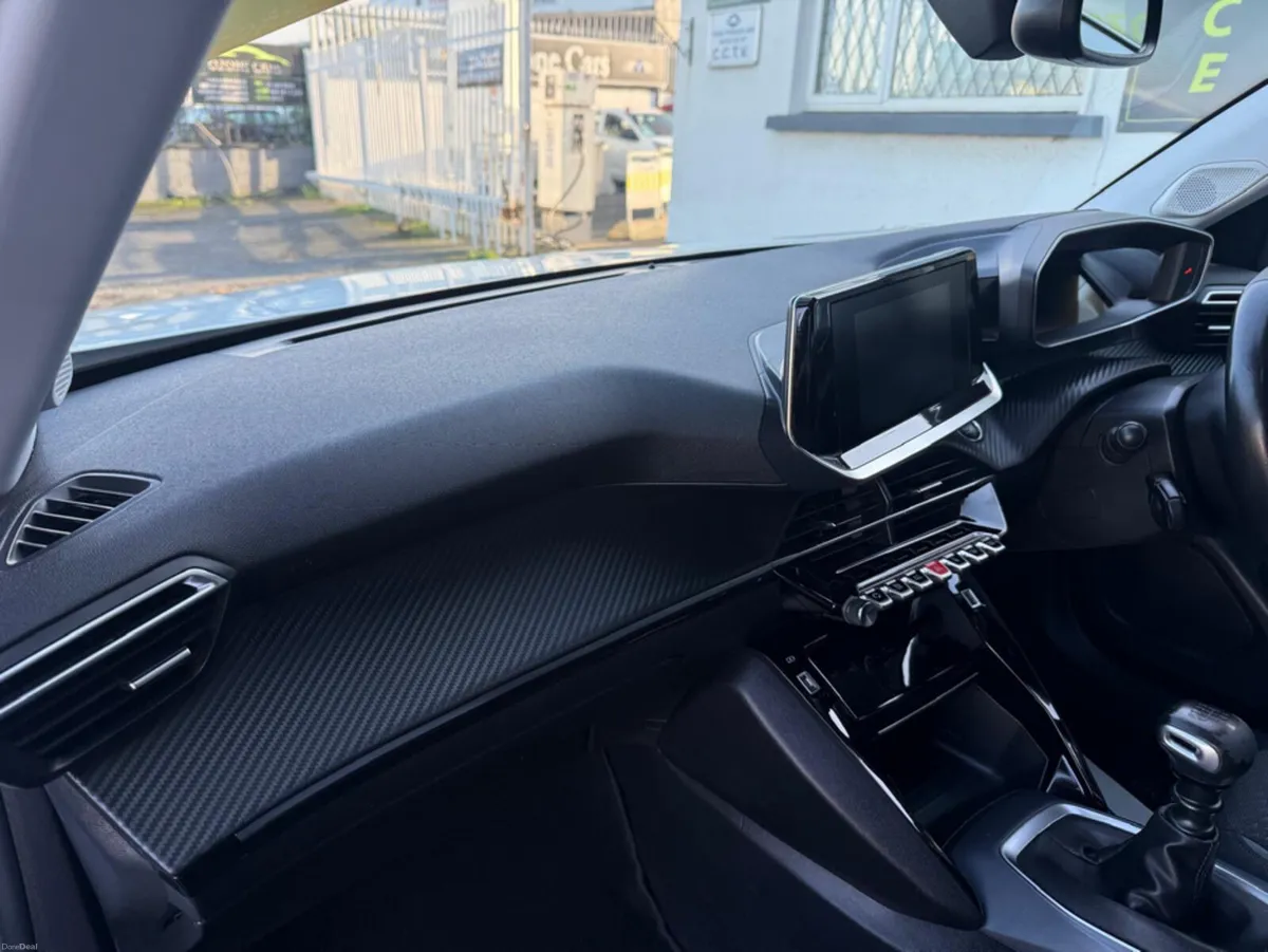 Peugeot 2008 ALLURE PURETECH S/S - Image 2