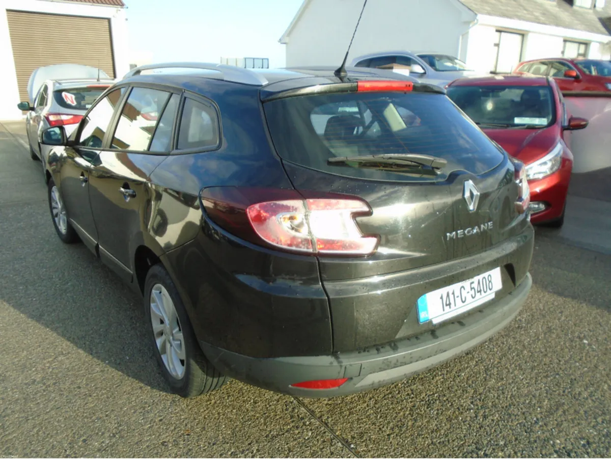 Renault Megane GRD DYNAMIQUE 1.5 DCI 4DR - Image 5