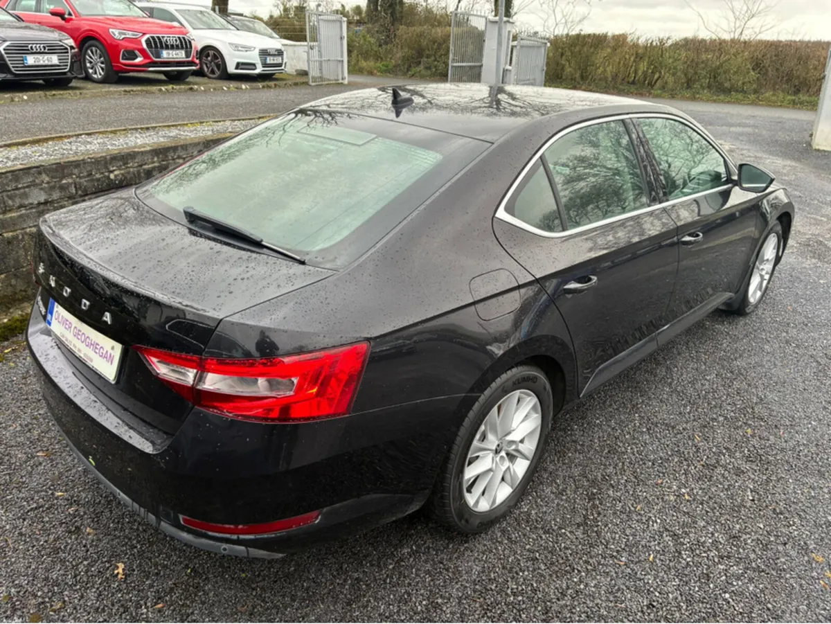 Skoda Superb AMBITION 2.0 TDI 150HP - Image 2