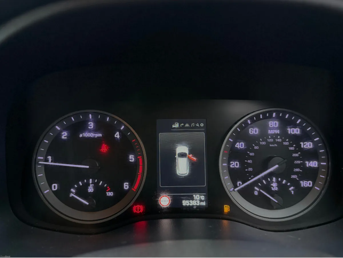 Hyundai Tucson 1.7 CRDI PREMIUM BL/DR 2WD 5DR - Image 2