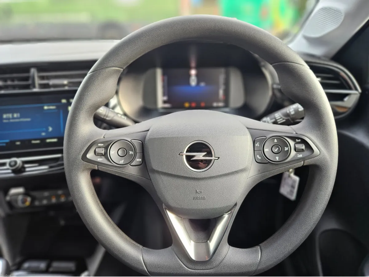 Opel Corsa ELEGANCE 1.2 75PS - Image 4