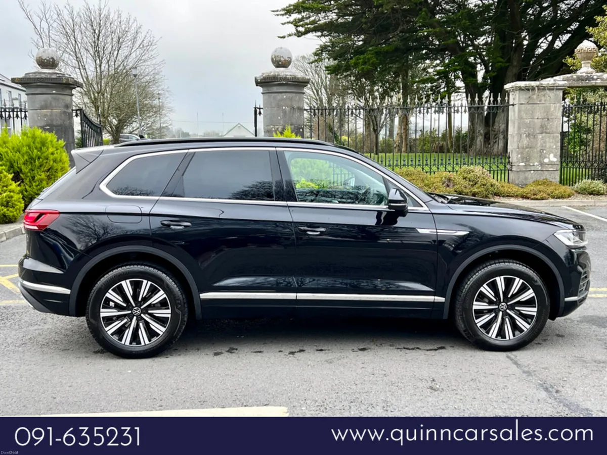 Volkswagen Touareg 3.0 V6 TDi SEL TECH 286 BHP==2 - Image 2