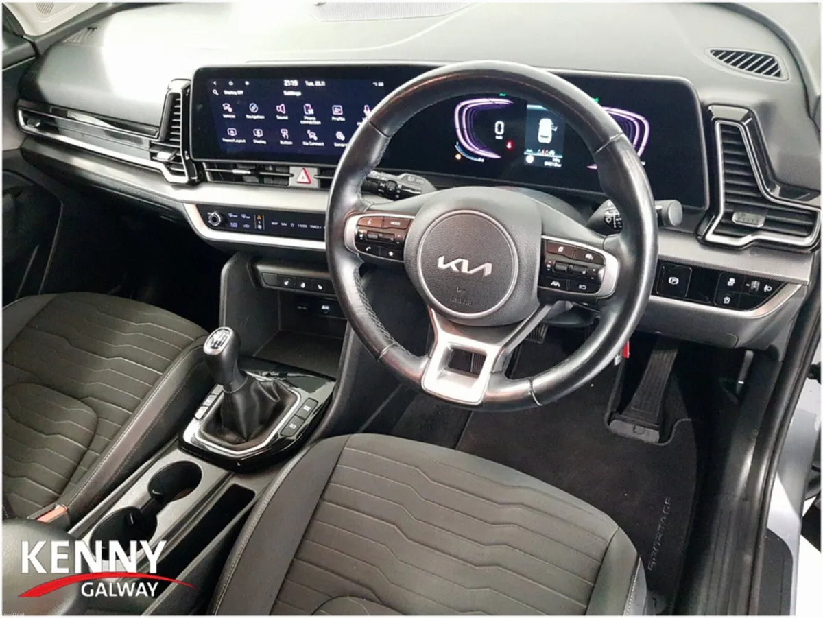 Kia Sportage MANUAL 5DR - Image 2
