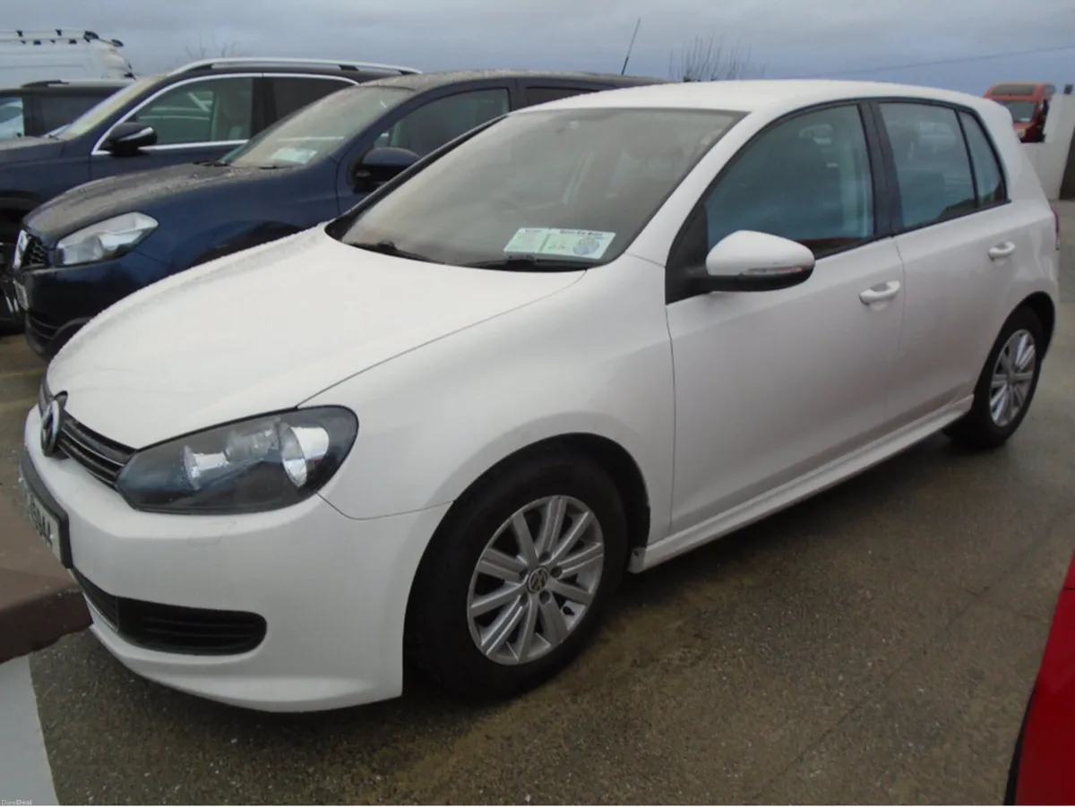 Volkswagen Golf 1.6 TDI S BLUEMOTION 105PS 5DR - Image 4