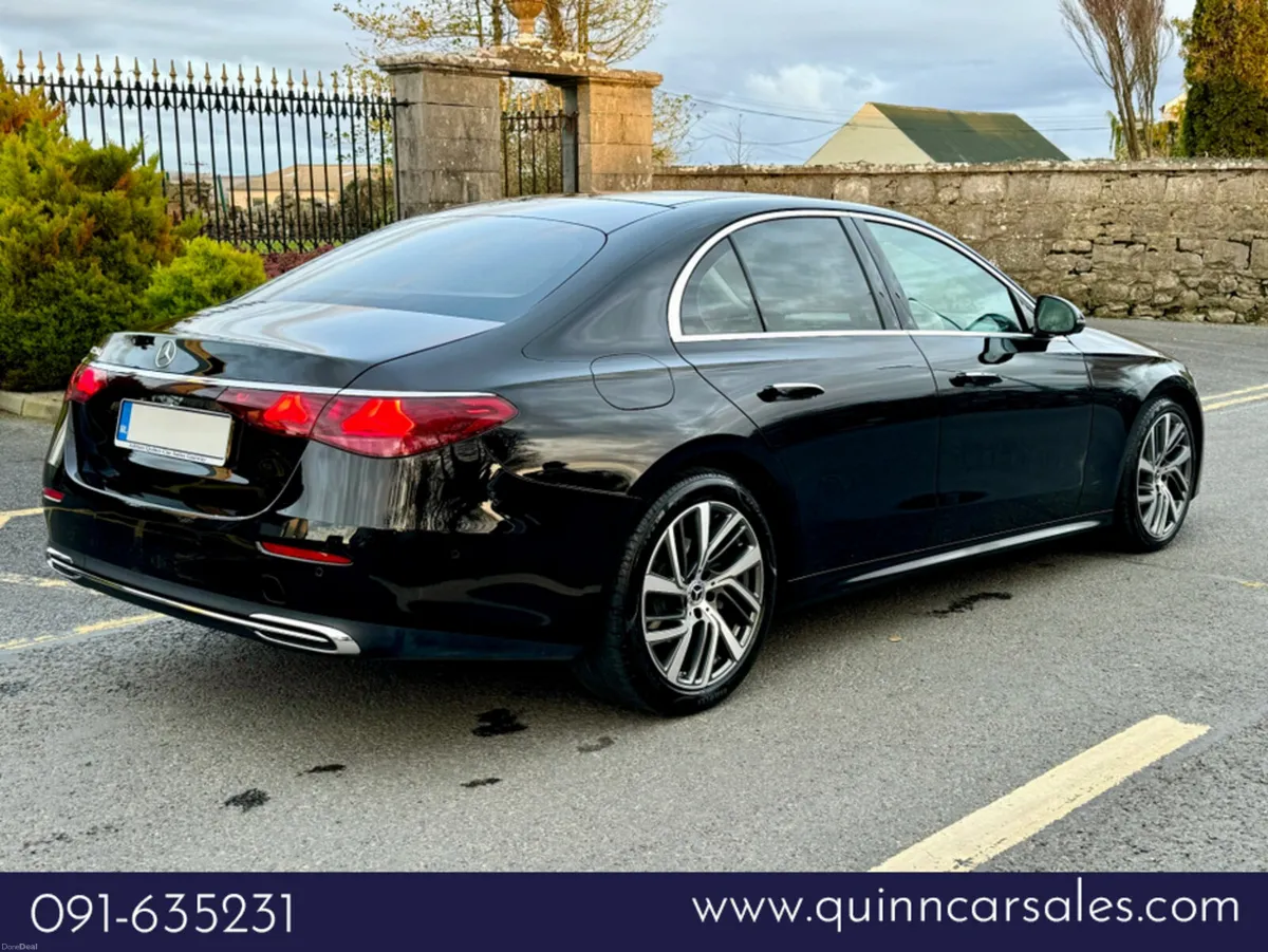 Mercedes-Benz E-Class E220d AVANT GARDE PLUS AUTO - Image 3