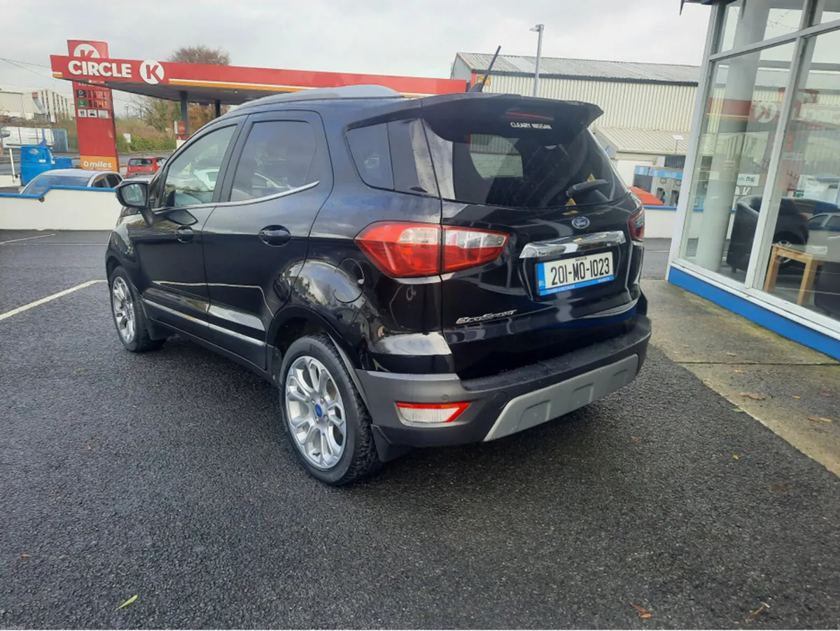 Ford EcoSport TITANIUM 1.5 DIESEL 4DR LOW KMS - Image 3
