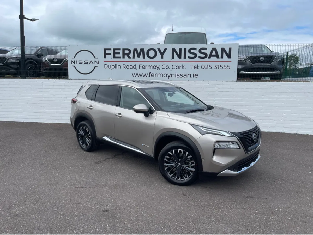 Nissan X-Trail SVE Leather Automatic HYBRID - Image 4