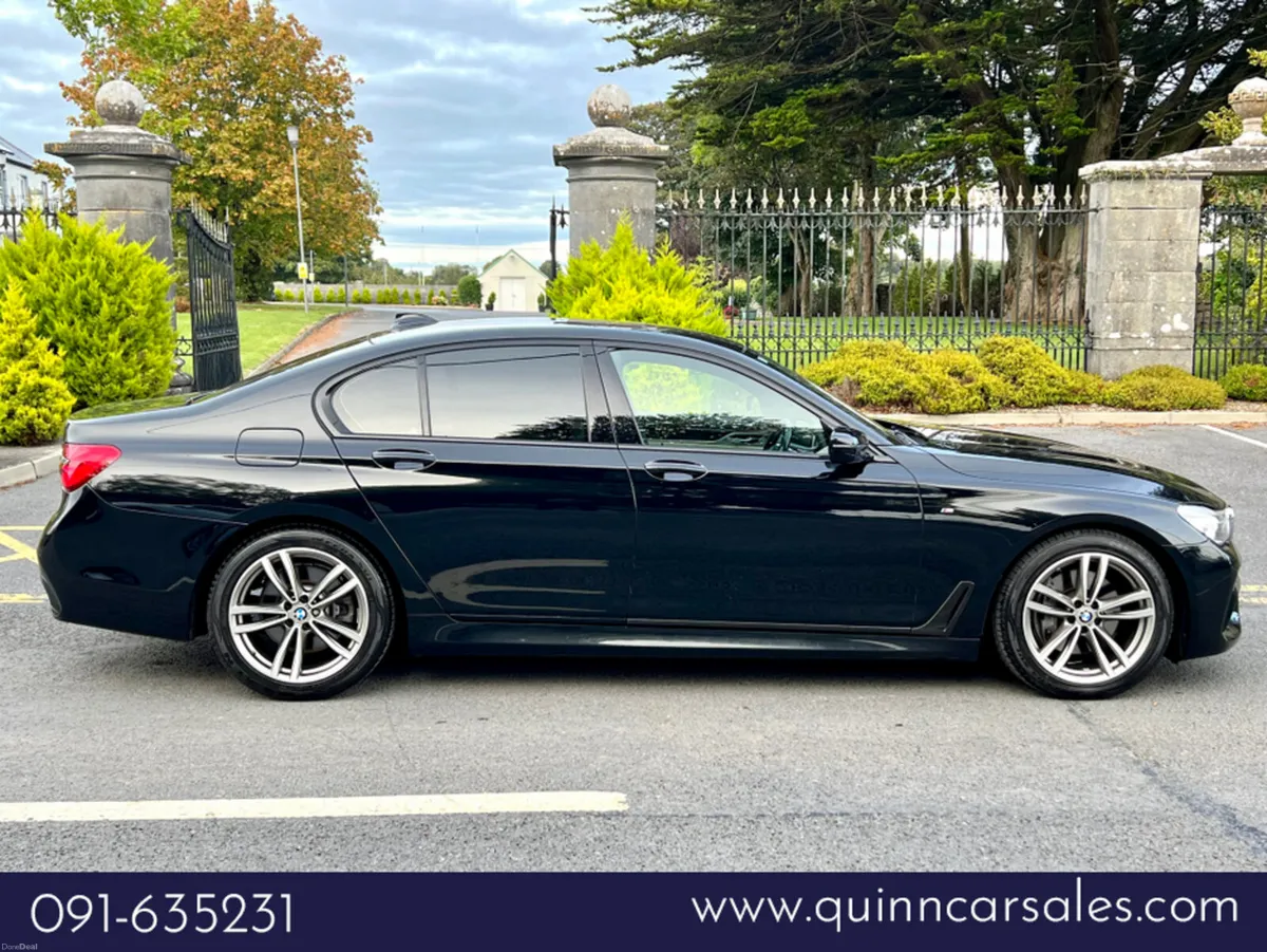BMW 7-Series 730d M-SPORT AUTO==LOW MILEAGE== - Image 2