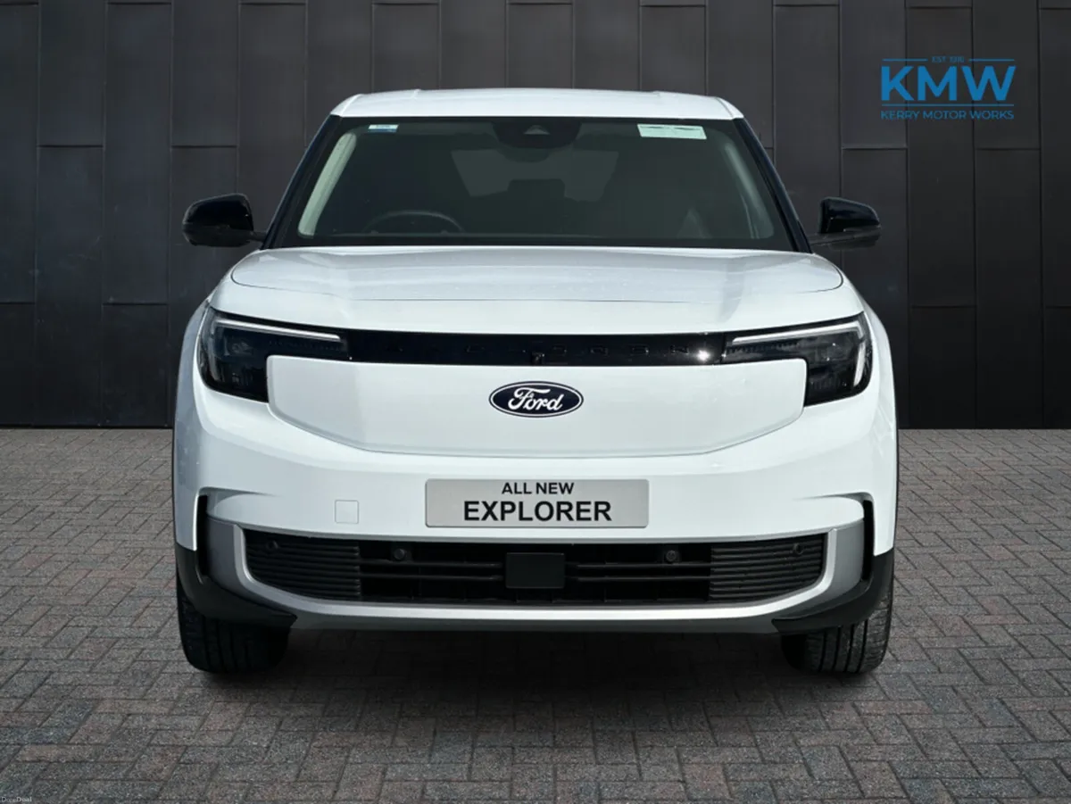Ford Explorer Select - Image 3