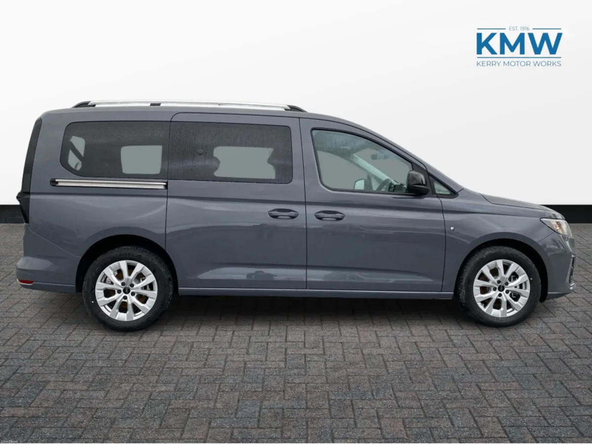 Ford Tourneo Connect LWB 2.0 122BHP Automatic 7 se - Image 6