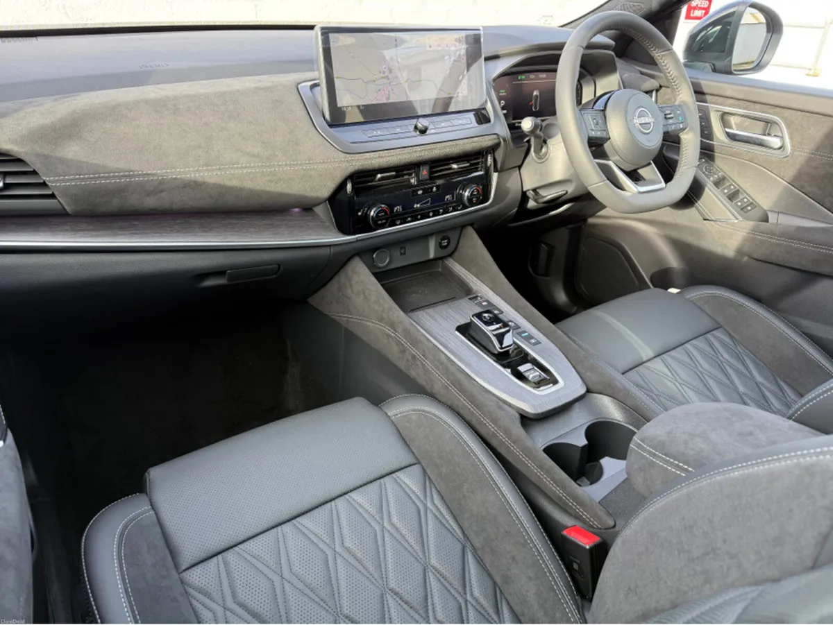 Nissan Qashqai Nappa Leather SVE Hybrid Automatic - Image 4