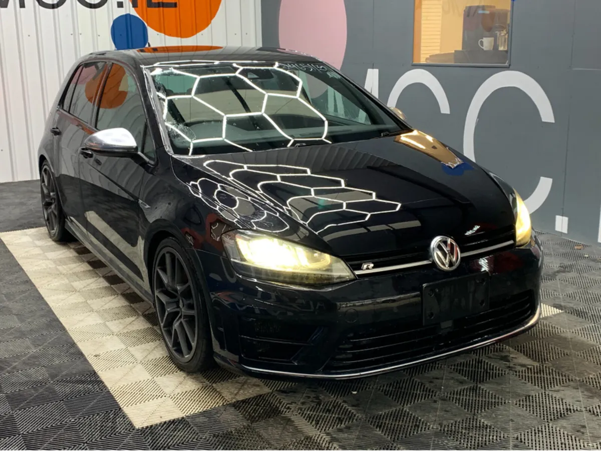 Volkswagen Golf R / Manual / 134k KMs /  Heated Le - Image 1