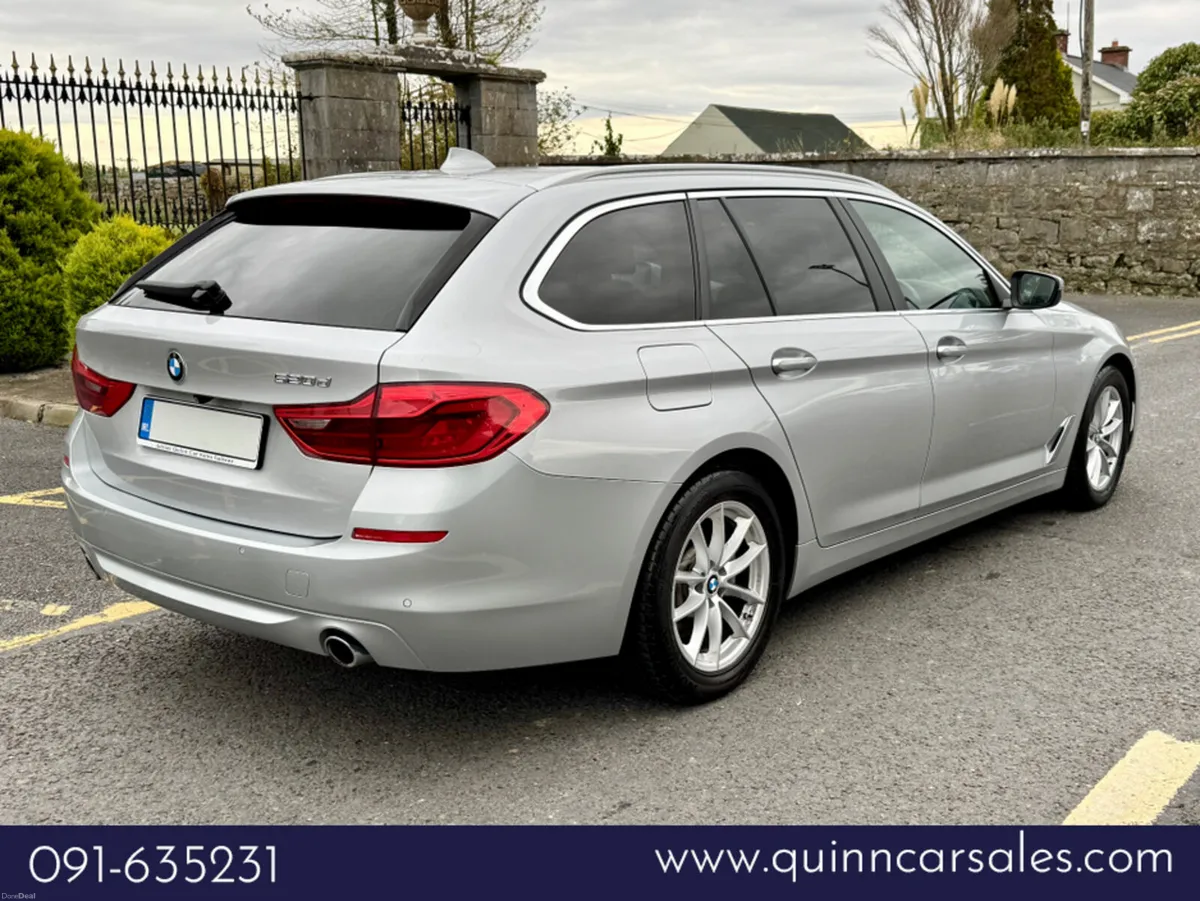 BMW 5-Series 520d SE TOURING AUTO 190 BHP - Image 3