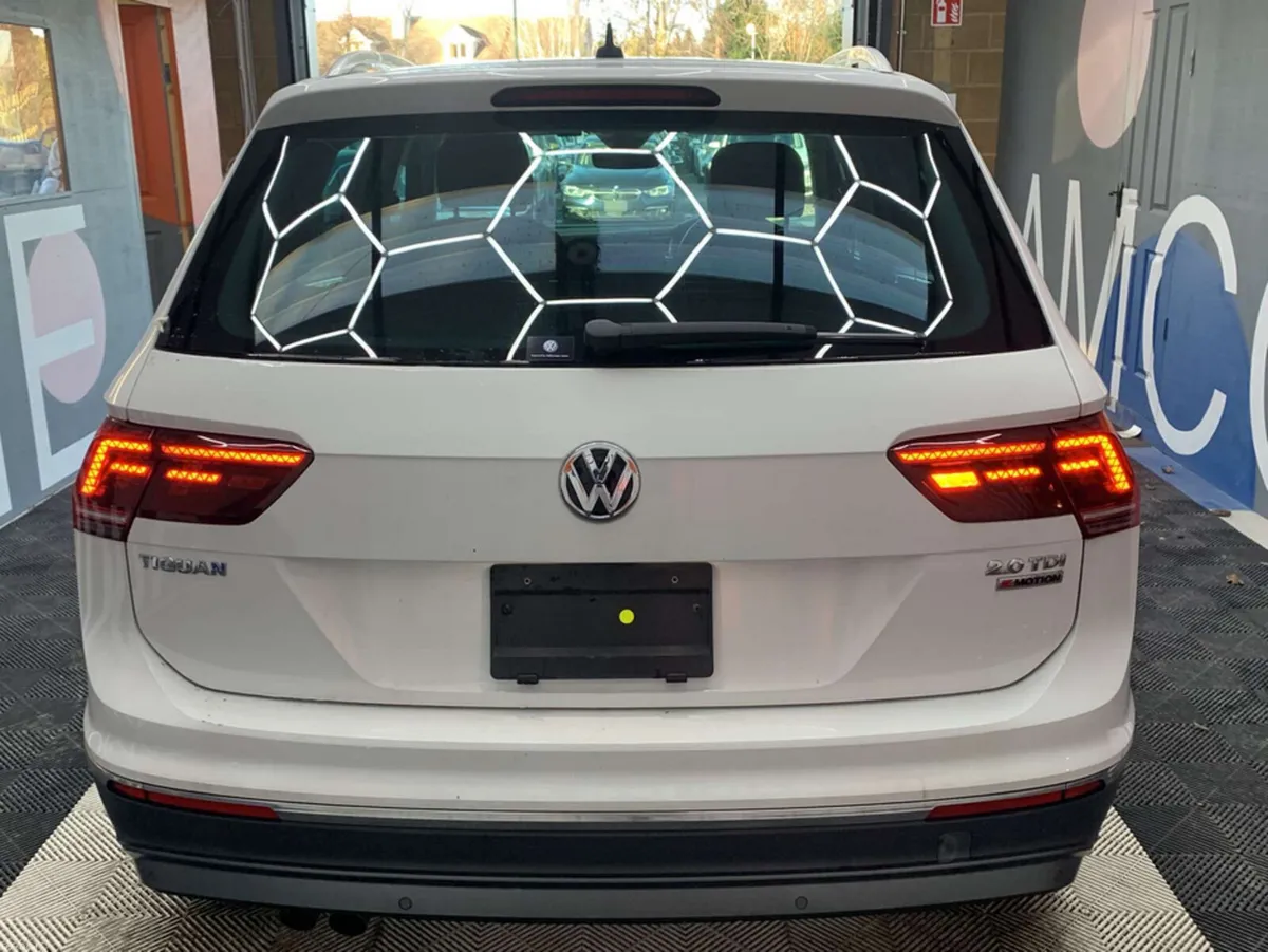 Volkswagen Tiguan €24950! 2018 Tiguan 2.0 TDI 4Mot - Image 4