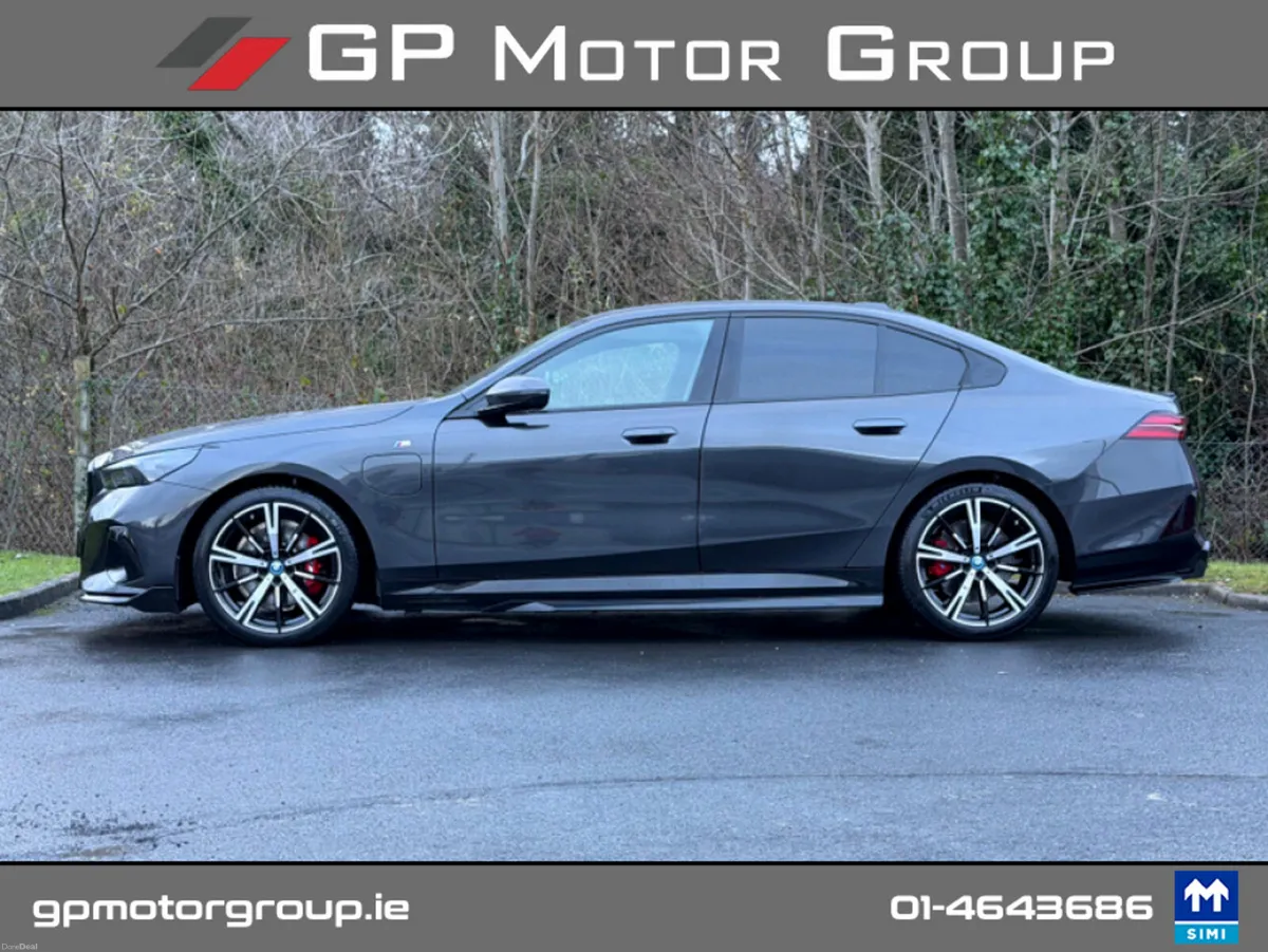 BMW 5-Series 530E 22.1kWh M SPORT PRO NEW MODEL *R - Image 3