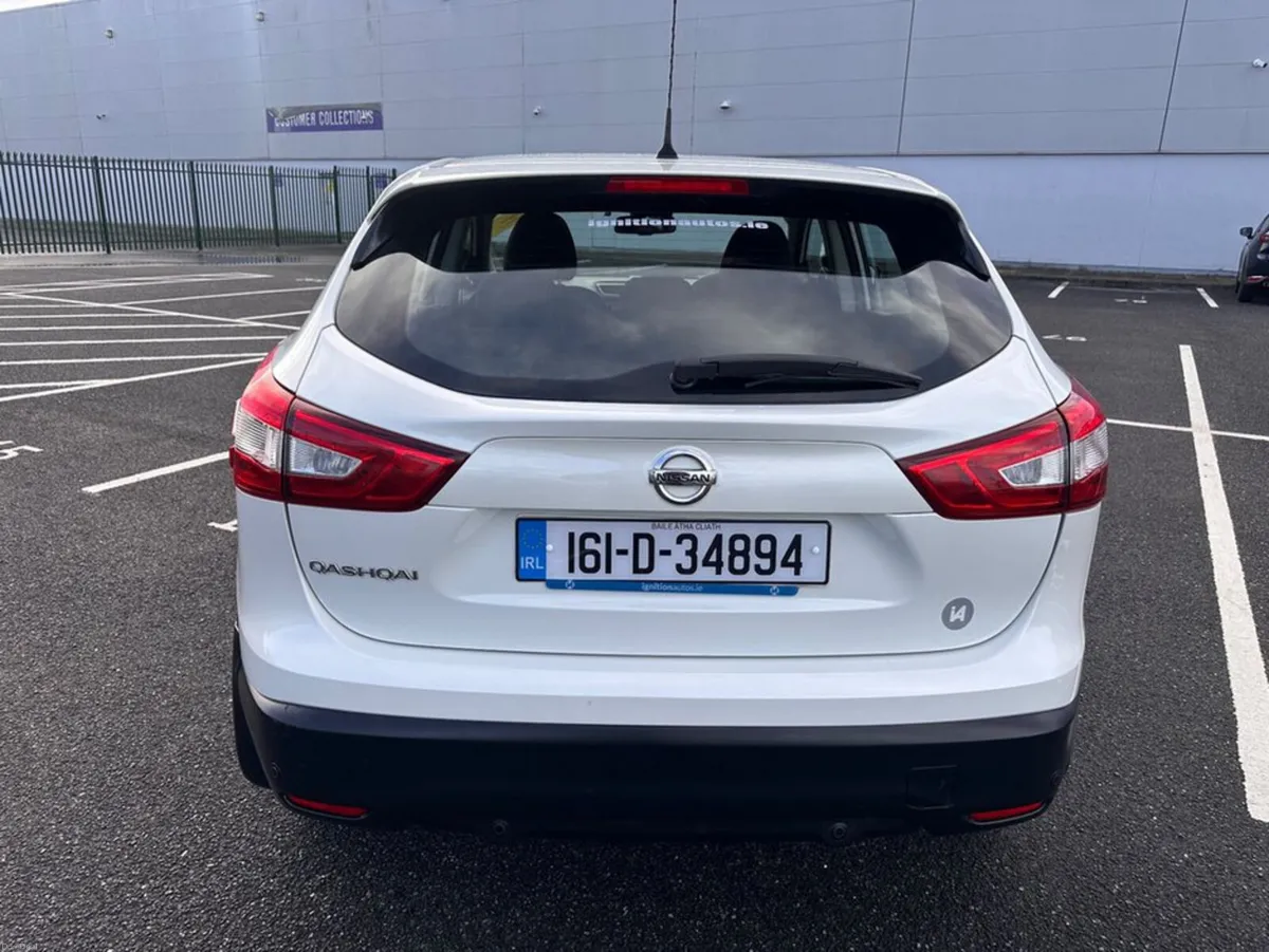 Nissan Qashqai 1.2 PETROL LOW MILEAGE, NCT, FINANC - Image 4