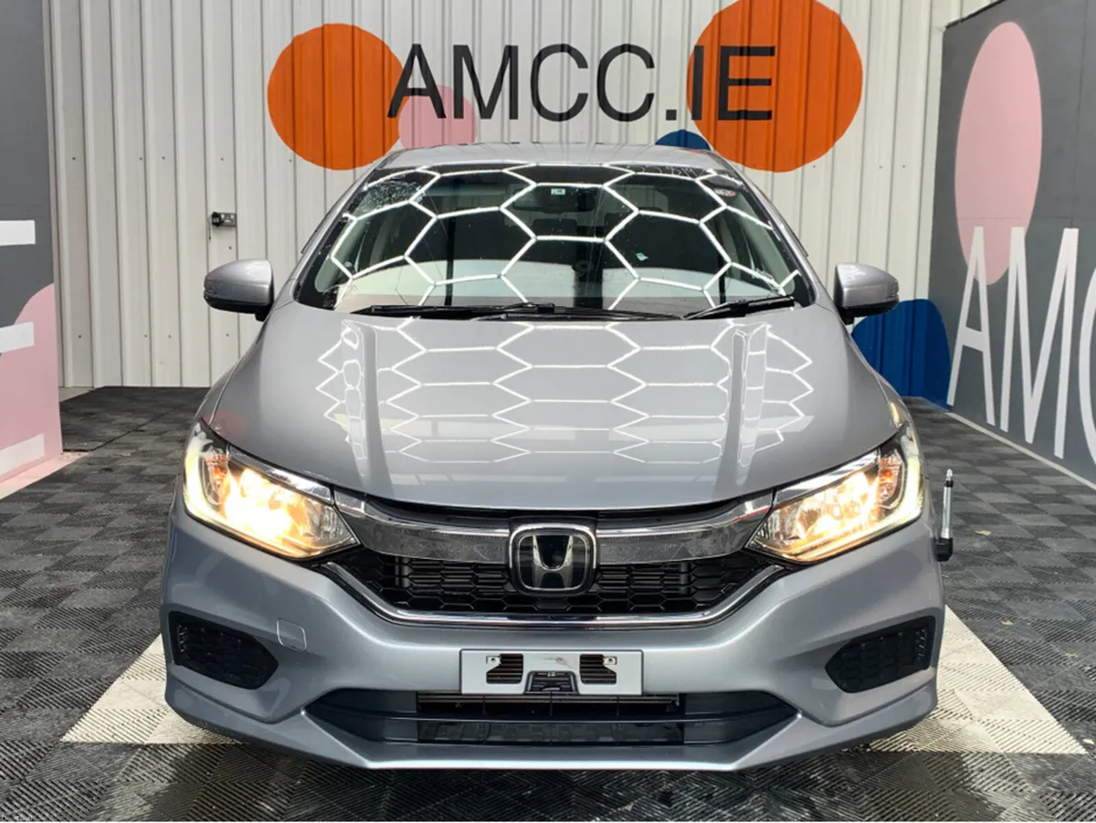 Honda Grace 2019 HONDA GRACE 1.5 HYBRID AUTOMATIC - Image 2