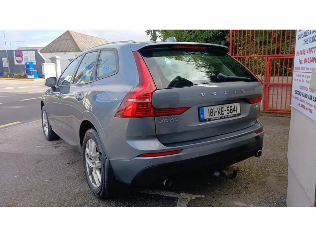 Volvo XC60 2.0 D4 MOMENTUM AWD 187BH 187BHP AUTO 5 - Image 5