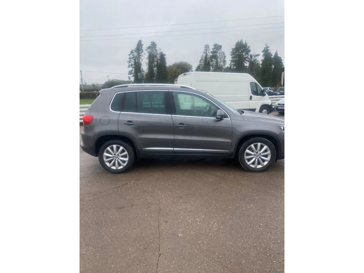 Volkswagen Tiguan S line - Image 2