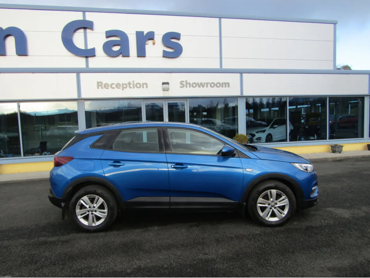 Opel Grandland X SC 1.2I 130PS 4DR - Image 3