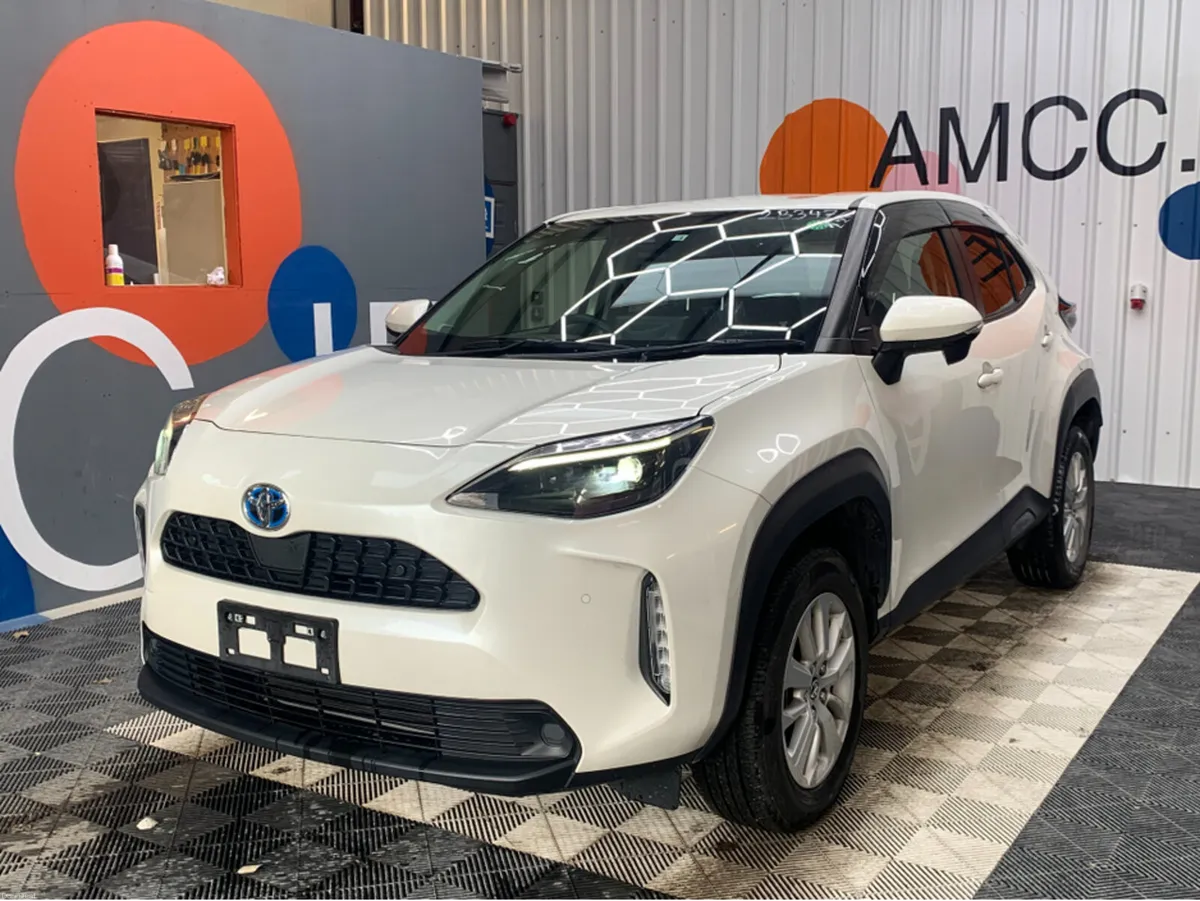 Toyota Yaris Cross ONLY €25950 YARIS CROSS 1.5 HYB - Image 3