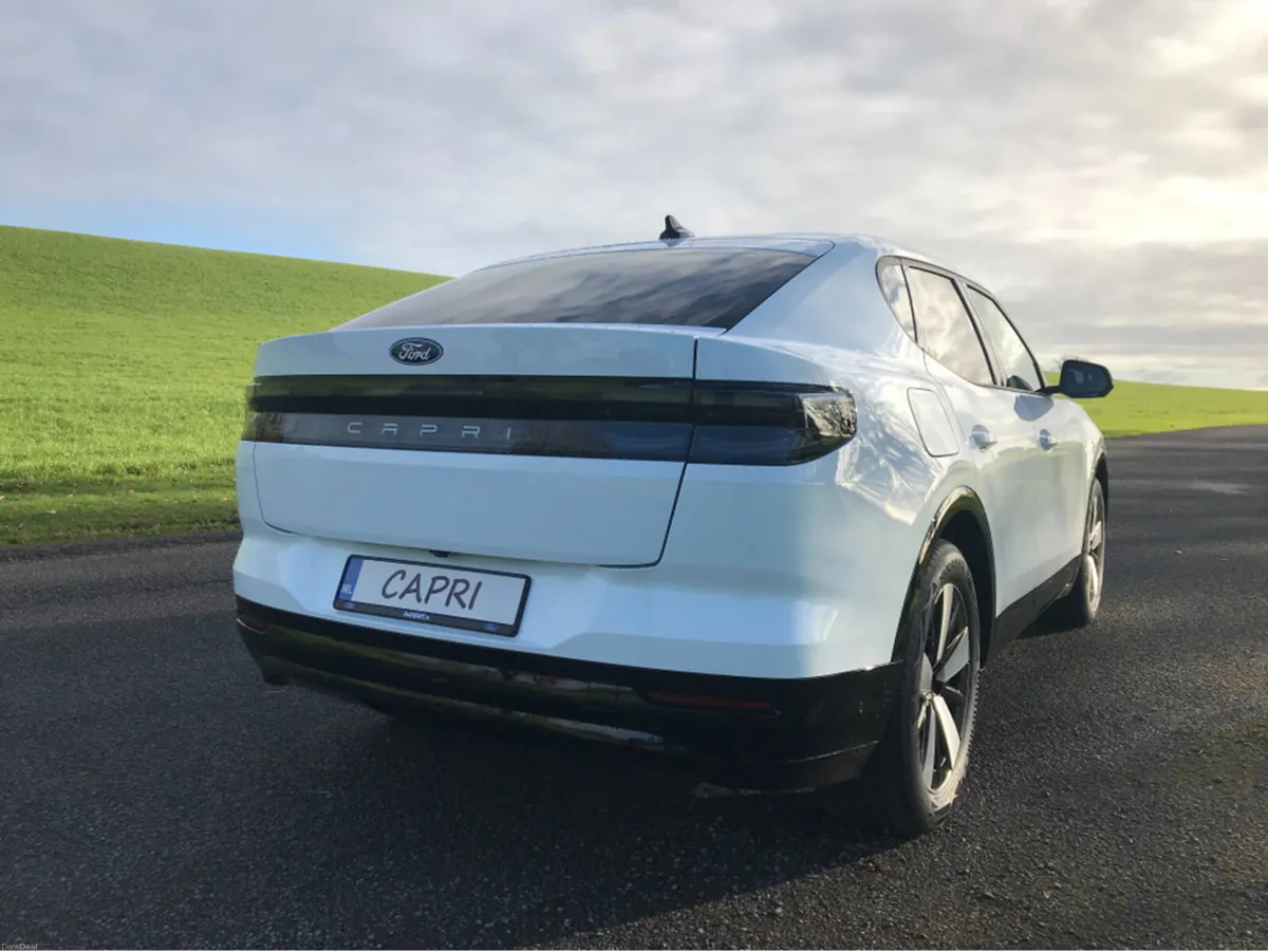Ford Capri Select 5D 82ER285 ZE2 RWD - Image 2