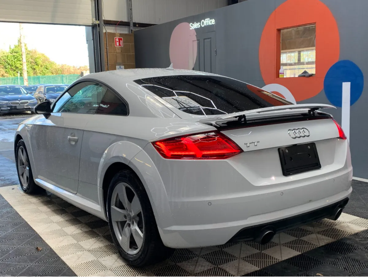 Audi TT AUTOMATIC TT 1.8 TFSI / 62k KMs / Reverse - Image 4