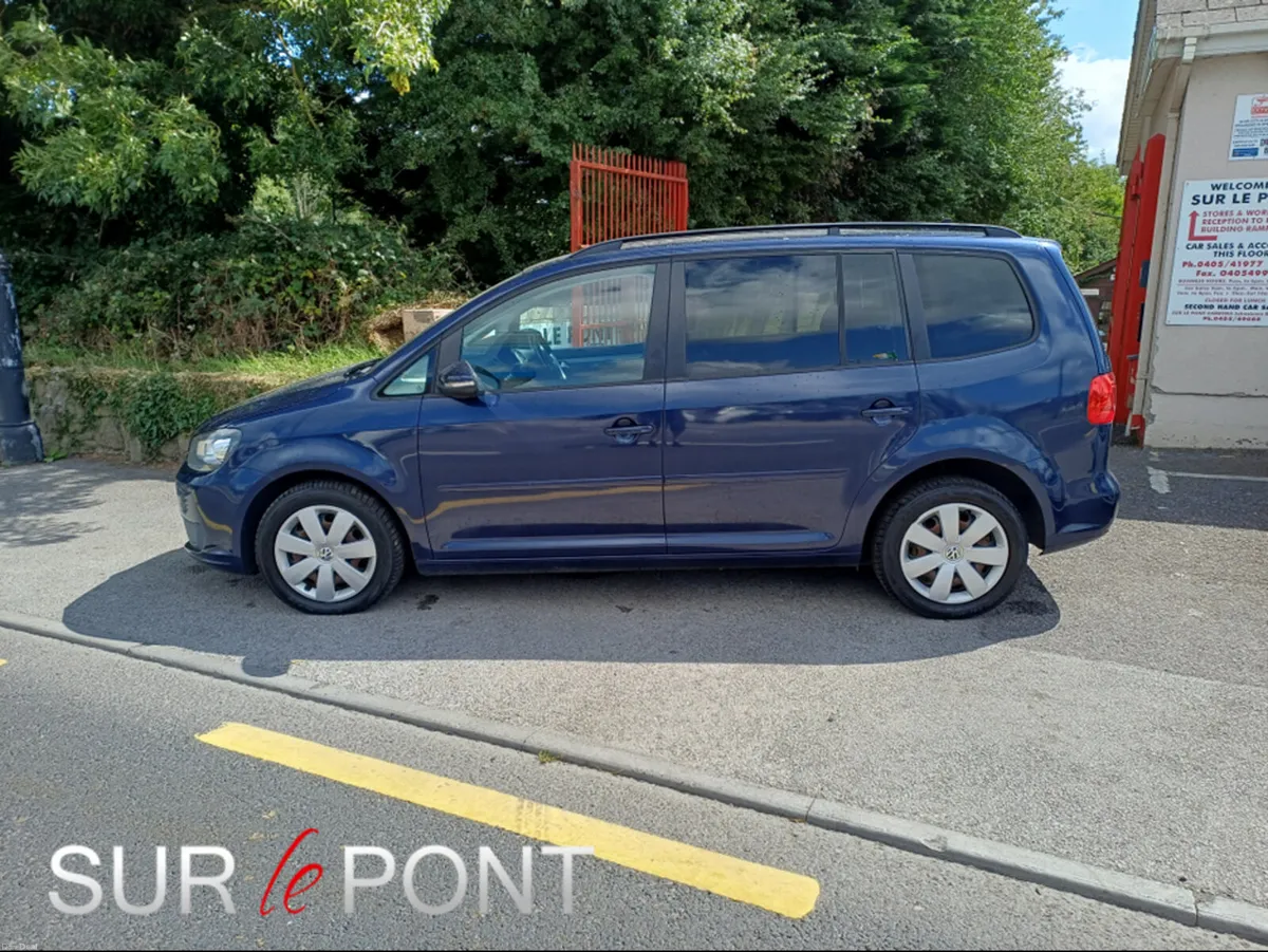 Volkswagen Touran Comfortline 7-Seater TSI - Image 4