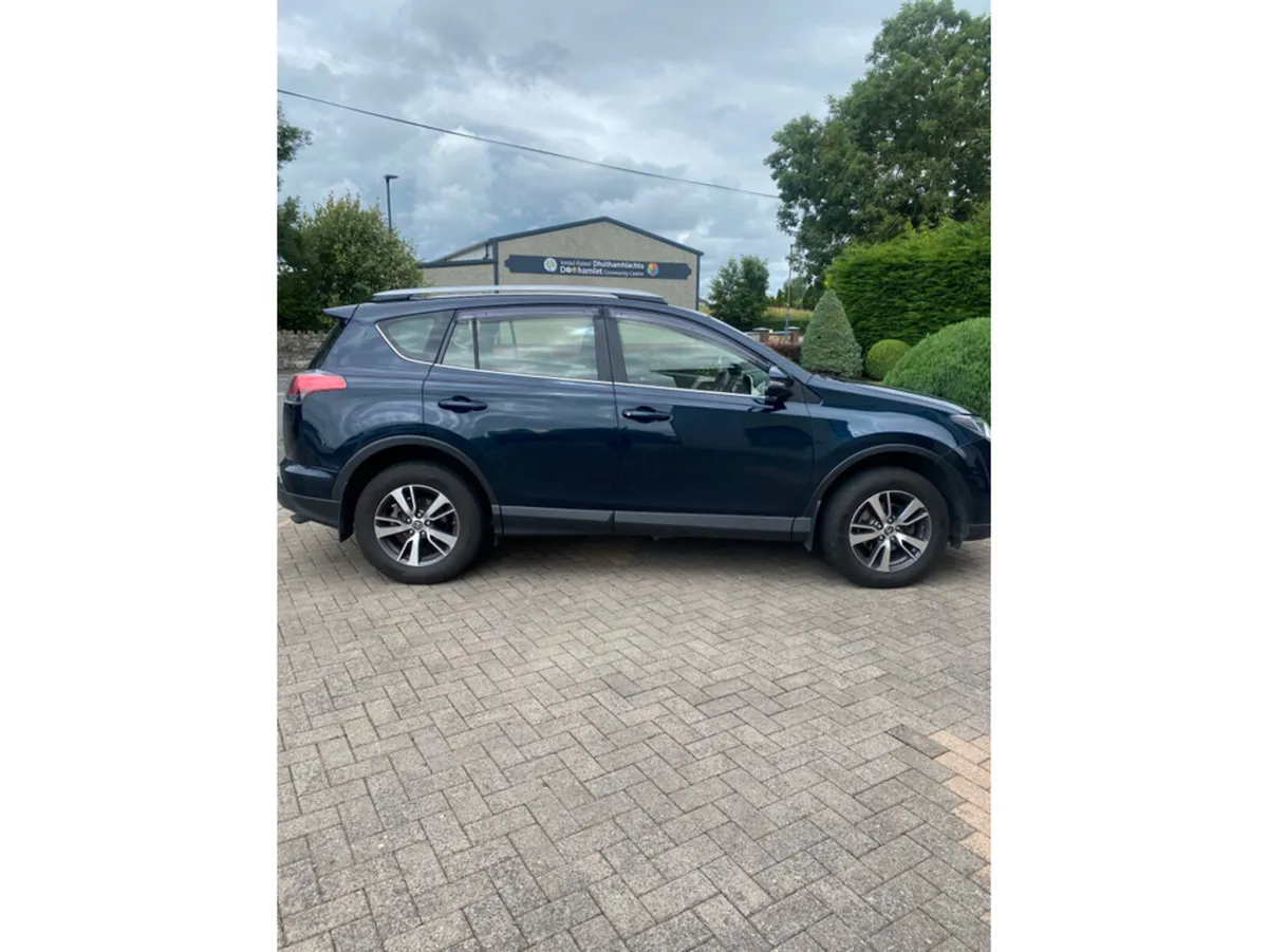 Toyota RAV4 Luna sport - Image 2