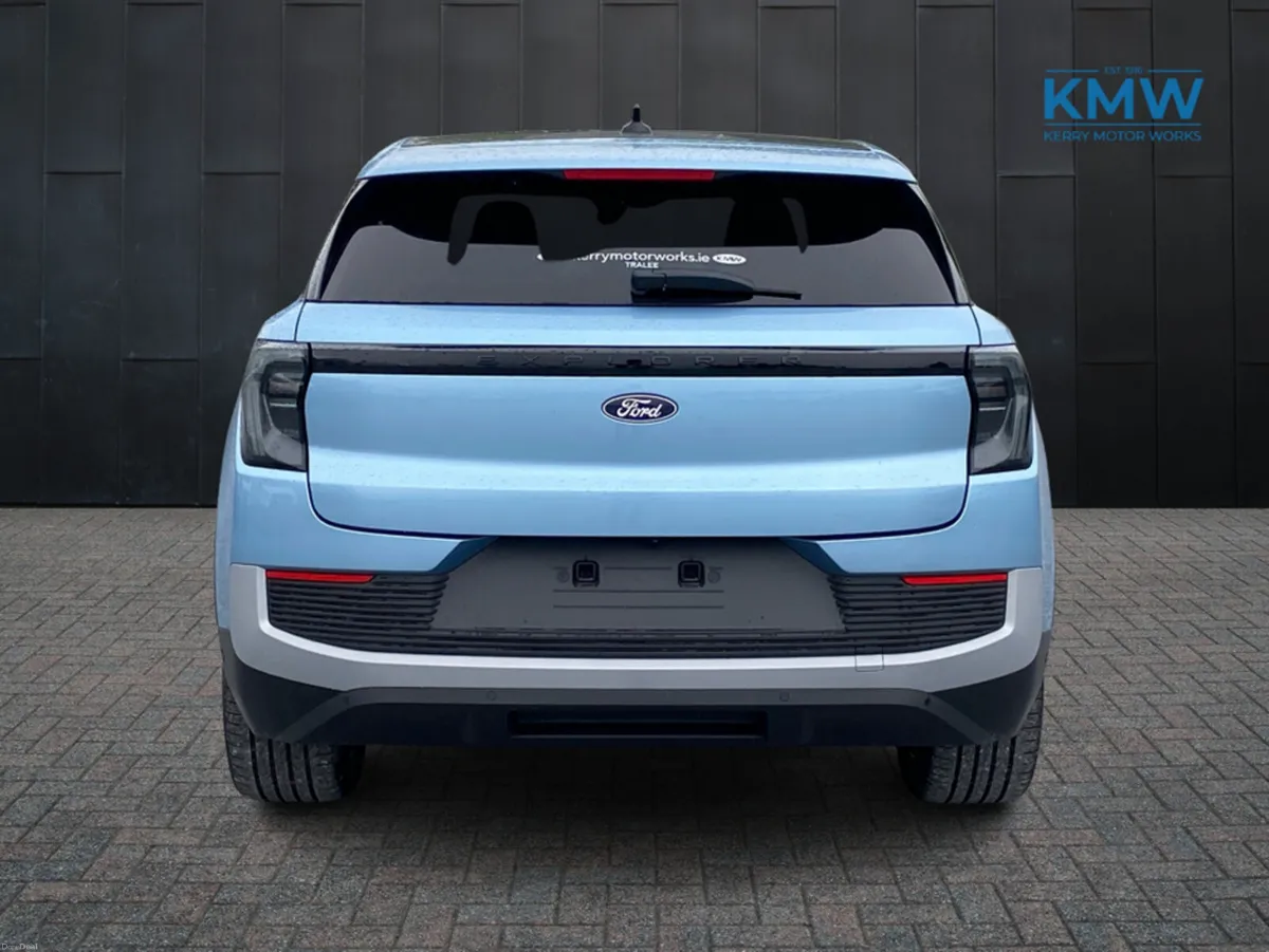Ford Explorer Extended Range - Image 5