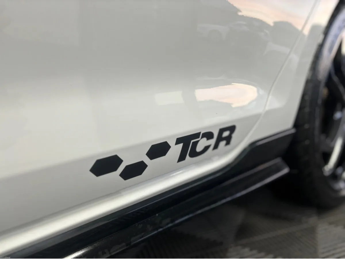 Volkswagen Golf VOLKSWAGEN GOLF GTI TCR*FACTORY AK - Image 6