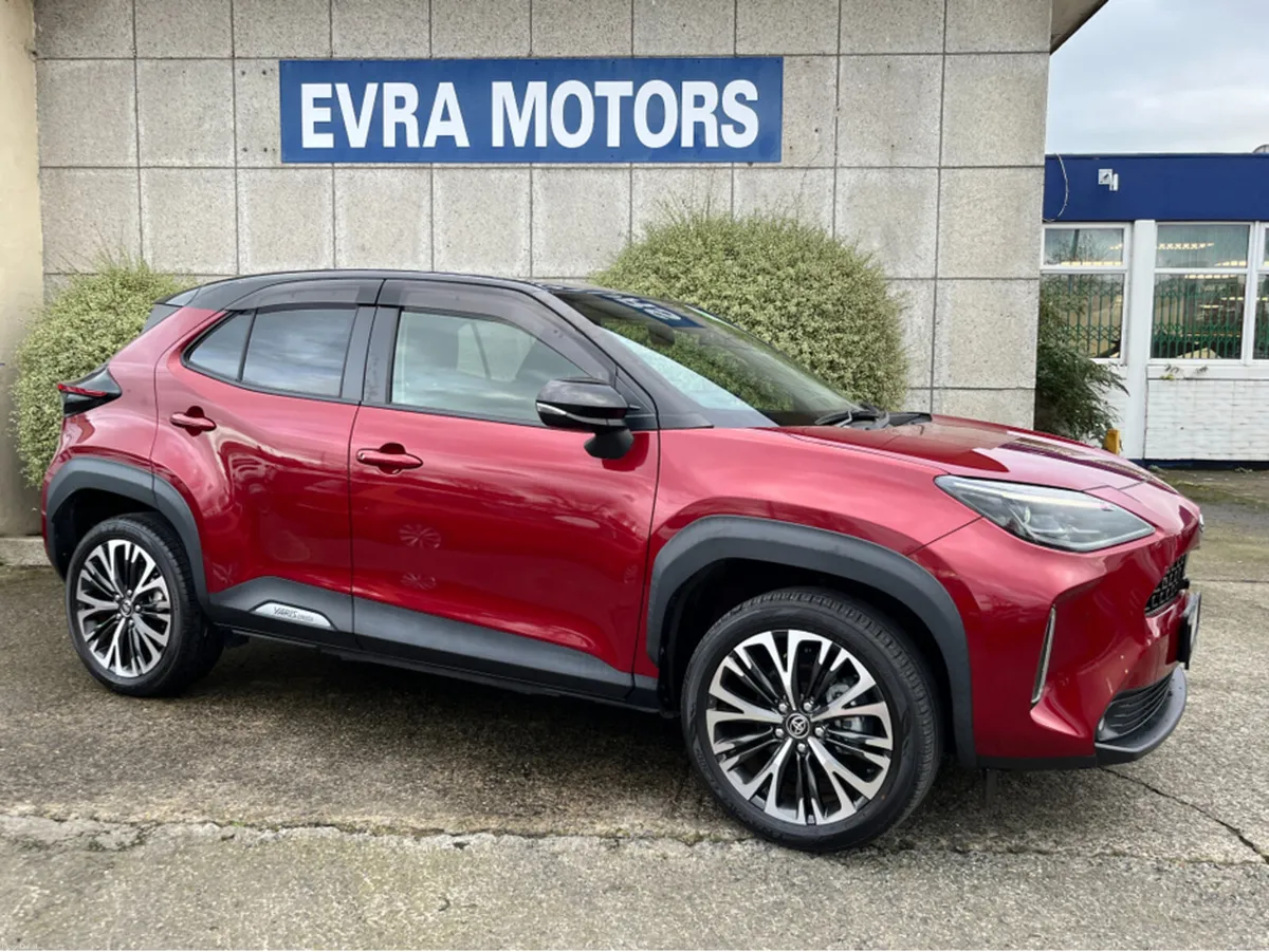 Toyota Yaris Cross Z HYBRID AUTOMATIC 1.5 PETROL / - Image 3