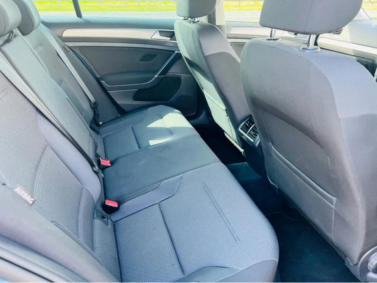 Volkswagen Golf FINANCE  / ESTATE / AUTOMATIC / UP - Image 4