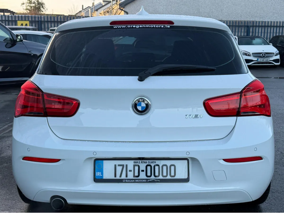 BMW 1-Series 118i 1/400 CELEBRATION EDITION AUTO - Image 5