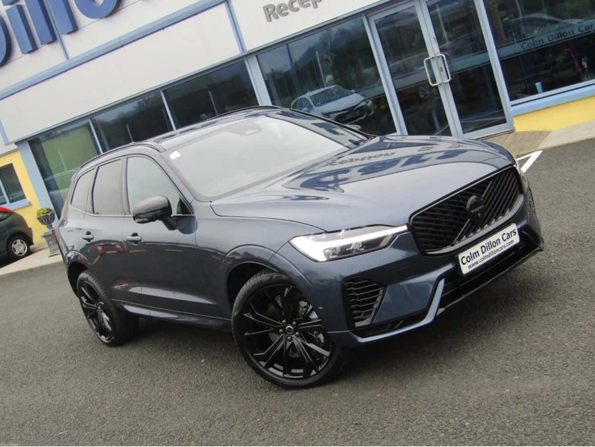 Volvo XC60 T6 BLACK EDITION PHEV - Image 2
