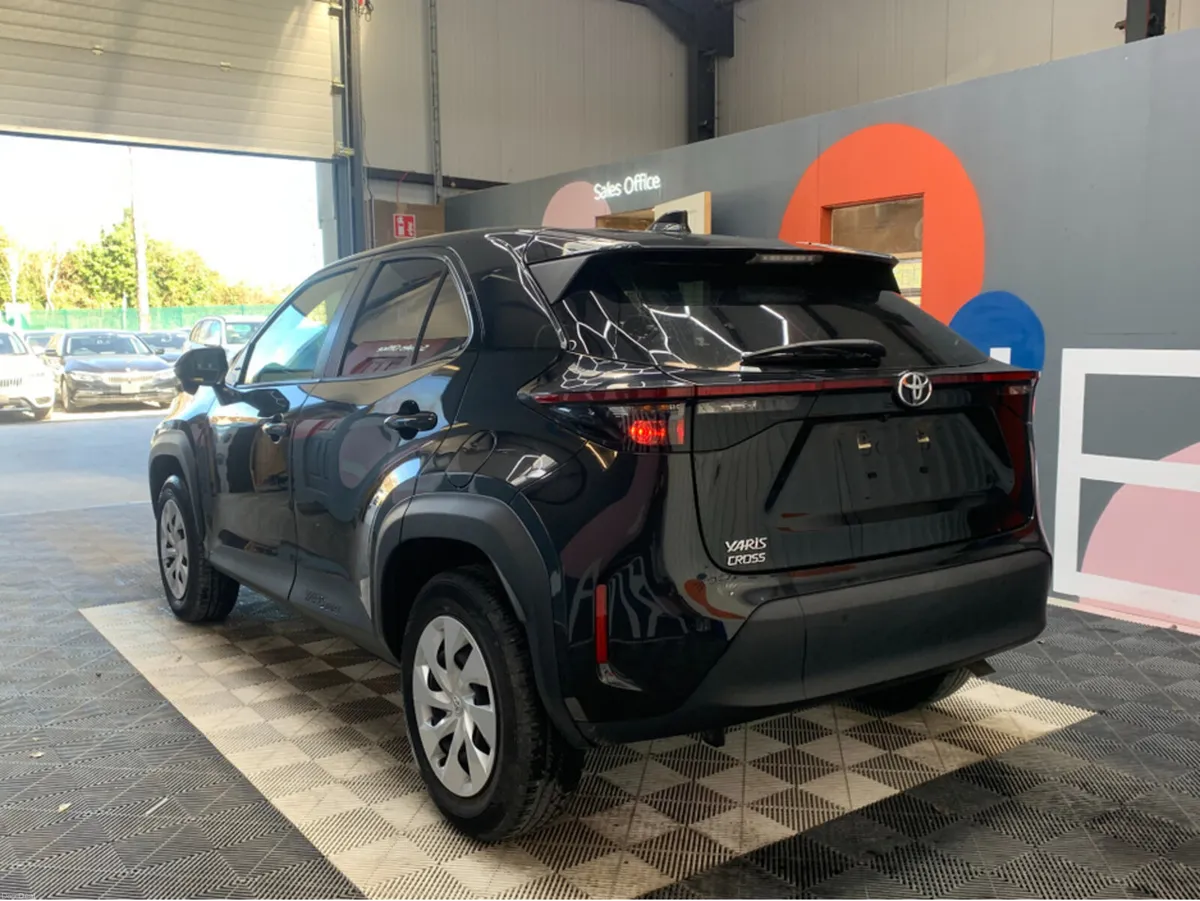 Toyota Yaris Cross ONLY €23950 2021 YARIS CROSS 1. - Image 4