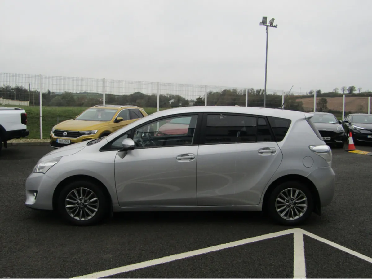 Toyota Verso 1.6 D-4D ICON TSS 5DR - Image 6