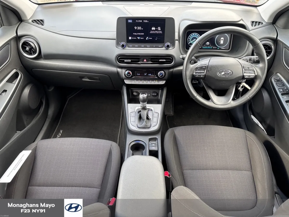 Hyundai KONA KAUAI 1.6 PETROL HYBRID HEV 2 TONE - Image 2